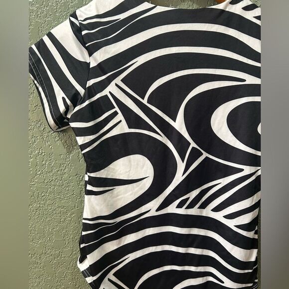 Pretty Little Thing Size 6 Full Body Swim Suit - Picture 6 of 8